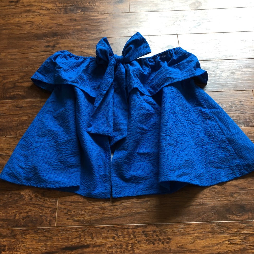 Bow back top!